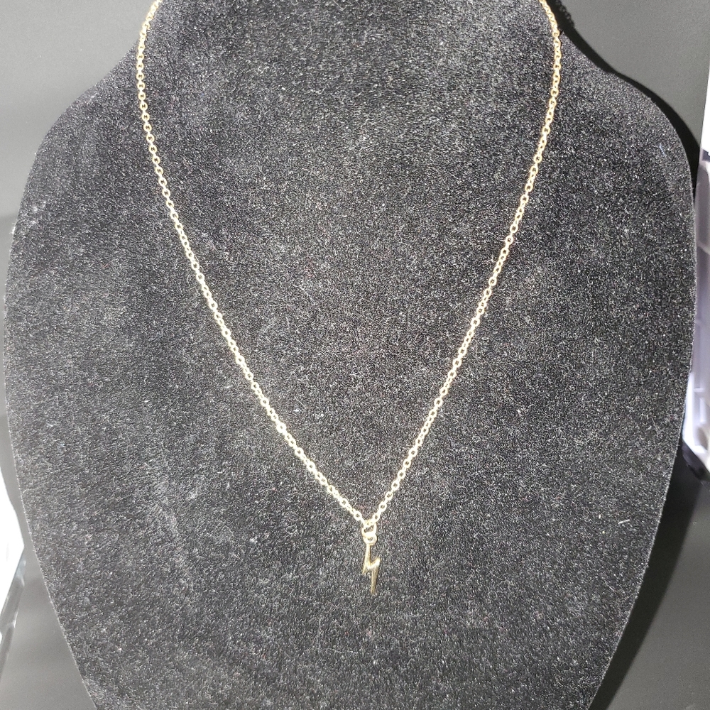 ⬇️$29 GOLD LIGHTING BOLT NECKLACE - Picture 9 of 10